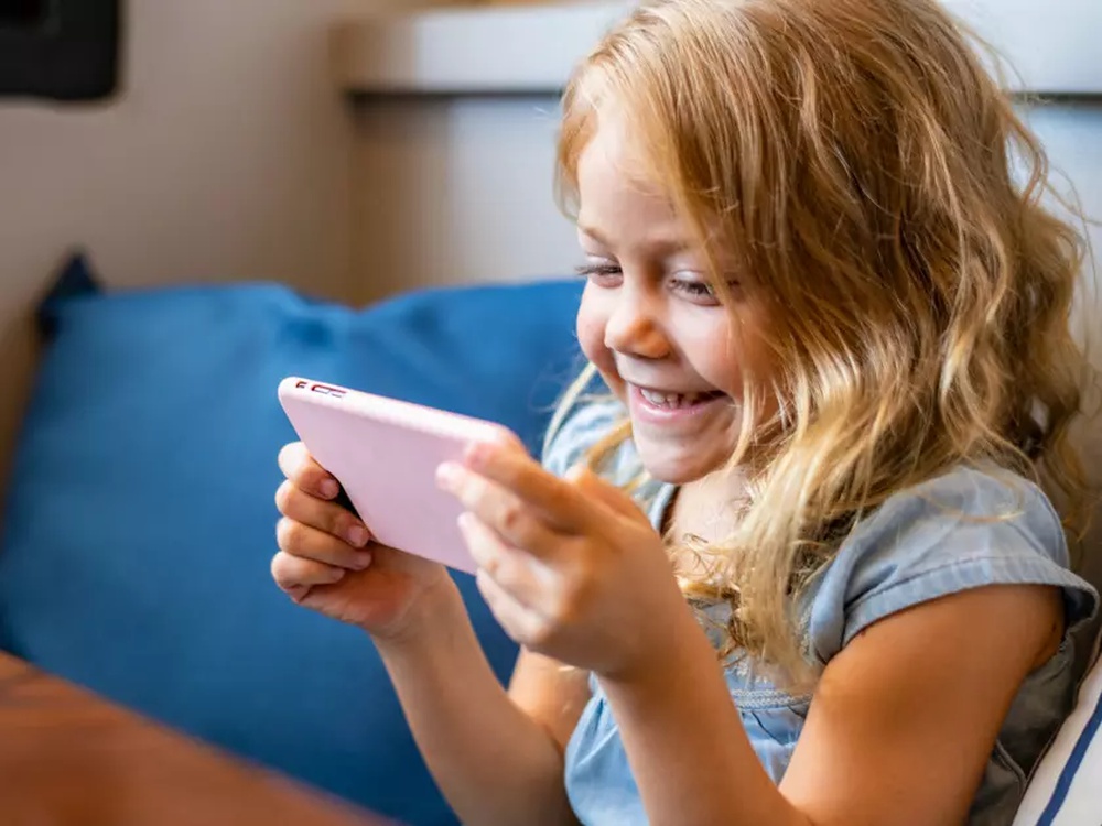 Дети в Интернете: Как обеспечить безопасность в мире онлайн-коммуникаций?
