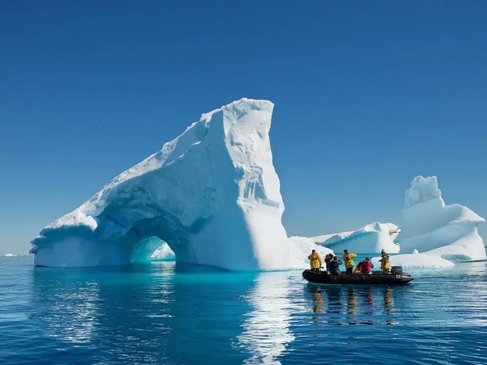 История открытия Антарктиды: от первых путешественников до современных исследований